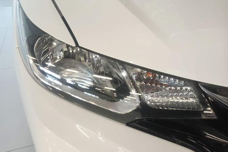 Used Honda Fit 2018 1.5L CVT Comfort Version Right Front Headlight