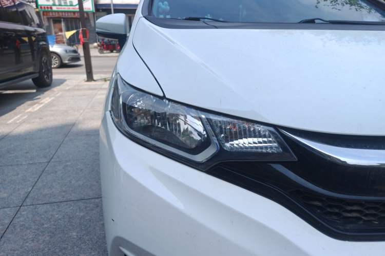 Used Honda Fit 2018 1.5L CVT Comfort Version Right Front Headlight