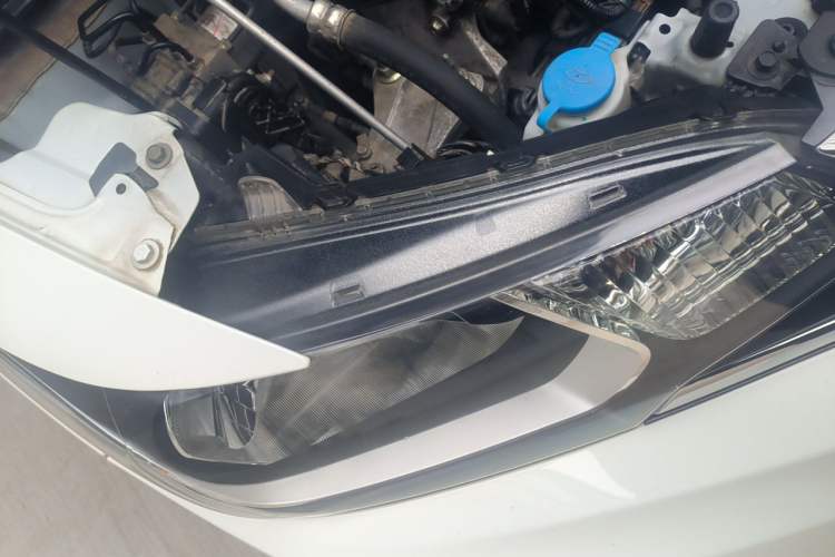Used Honda Fit 2018 1.5L CVT Trendy Sports Edition Right Front Headlight