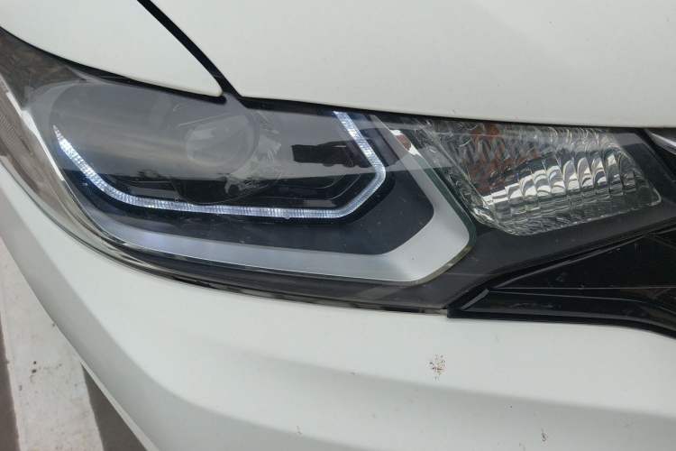 Used Honda Fit 2018 1.5L CVT Comfort Sunroof Version Right Front Headlight