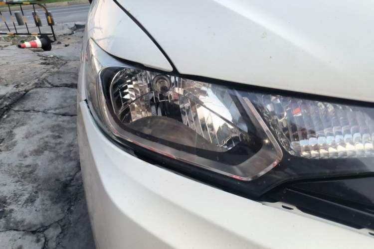 Used Honda Fit 2018 1.5L CVT Comfort Sunroof Version Right Front Headlight
