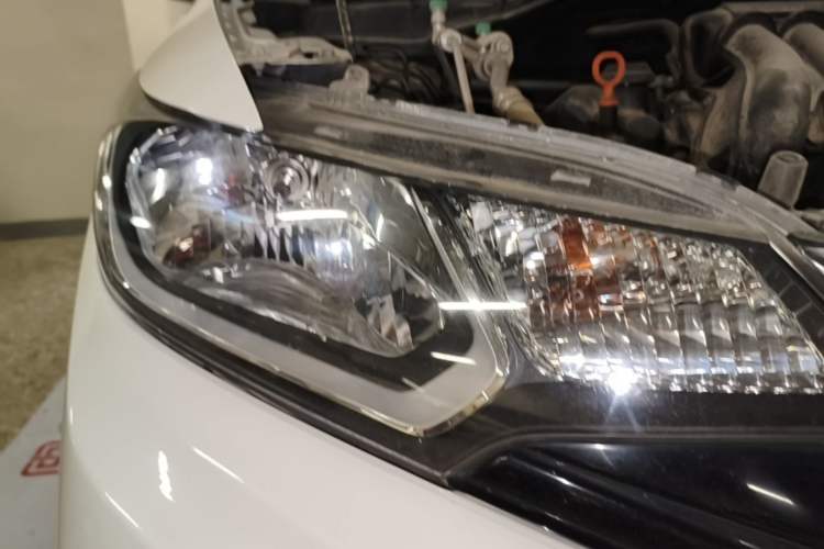 Used Honda Fit 2018 1.5L CVT Comfort Sunroof Version Right Front Headlight