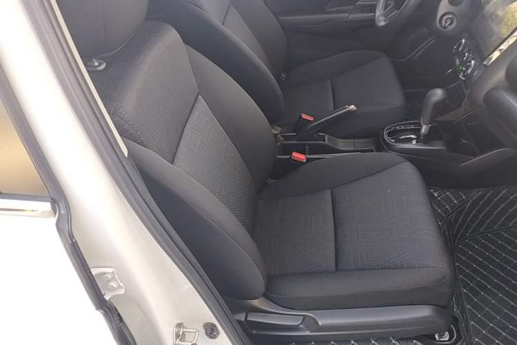 Used Honda Fit 2018 1.5L CVT Comfort Sunroof Version Right Front Seat