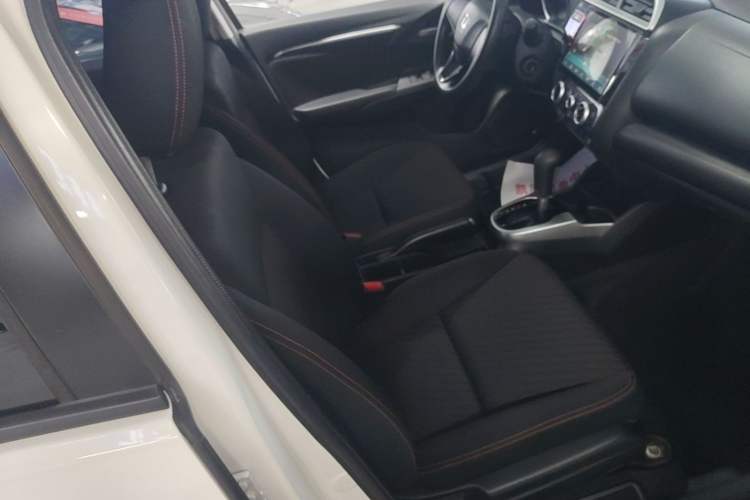 Used Honda Fit 2018 1.5L CVT Trendy Sports Edition Right Front Seat