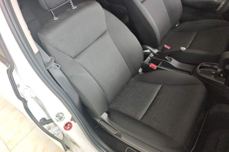 Used Honda Fit 2018 1.5L CVT Comfort Sunroof Version Right Front Seat