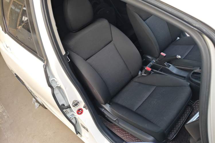 Used Honda Fit 2018 1.5L CVT Comfort Sunroof Version Right Front Seat