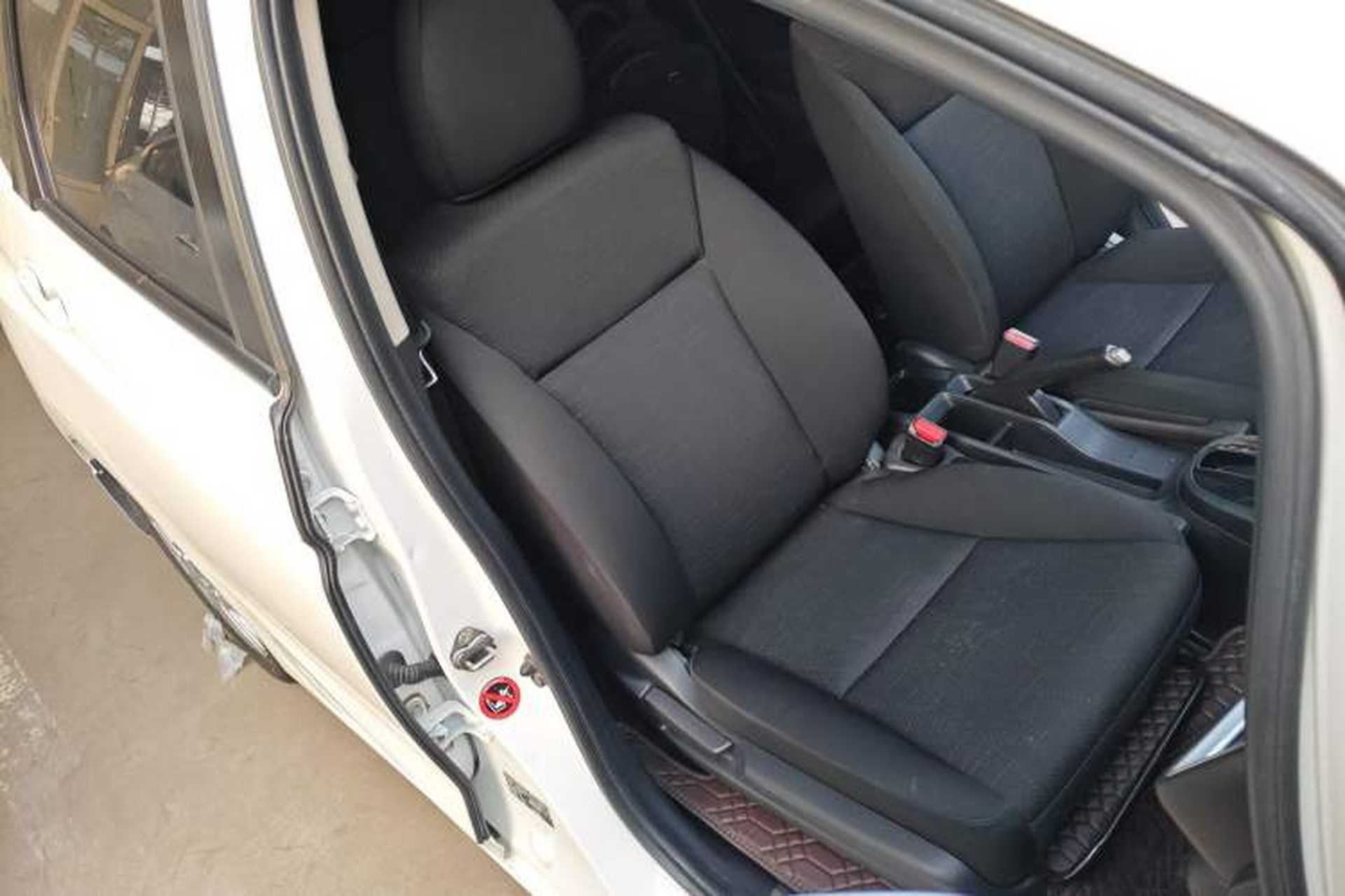 Used Honda Fit 2018 1.5L CVT Comfort Sunroof Version Right Front Seat