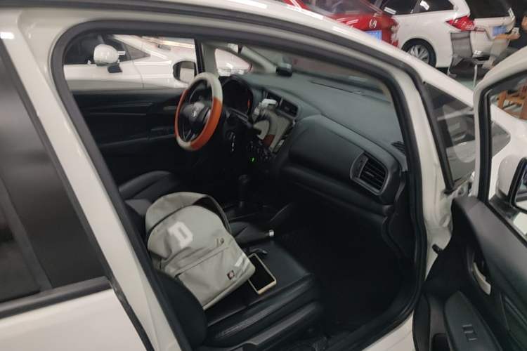 Used Honda Fit 2018 1.5L CVT Comfort Sunroof Version Right Front Seat