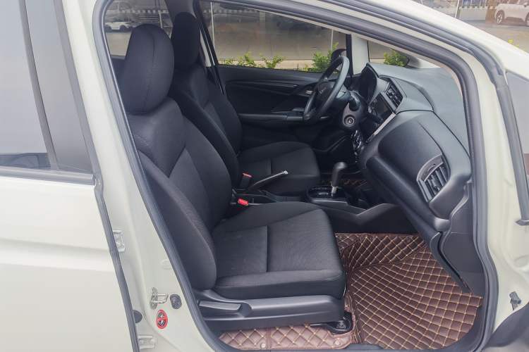 Used Honda Fit 2018 1.5L CVT Comfort Version Right Front Seat
