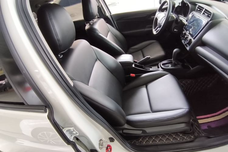 Used Honda Fit 2018 1.5L CVT Comfort Sunroof Version Right Front Seat