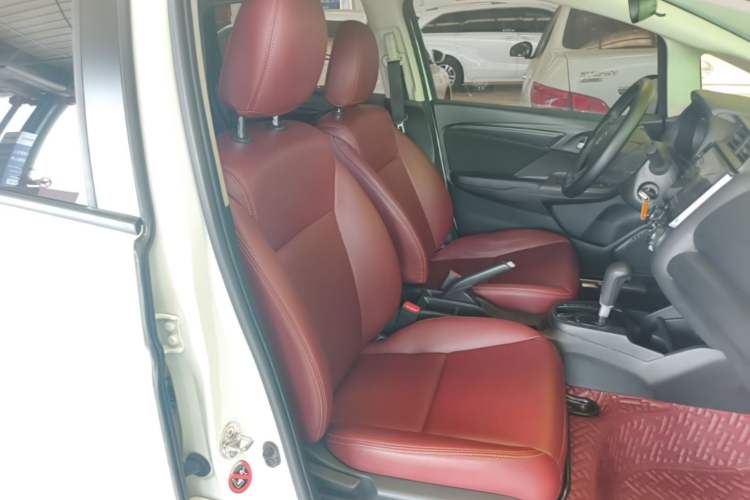 Used Honda Fit 2018 1.5L CVT Comfort Sunroof Version Right Front Seat