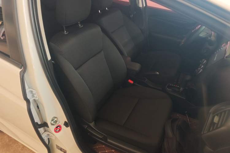 Used Honda Fit 2018 1.5L CVT Comfort Version Right Front Seat