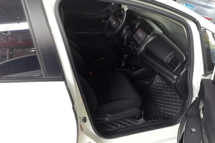 Used Honda Fit 2018 1.5L CVT Comfort Sunroof Version Right Front Seat