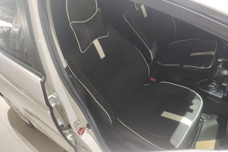Used Honda Fit 2018 1.5L CVT Comfort Version Right Front Seat