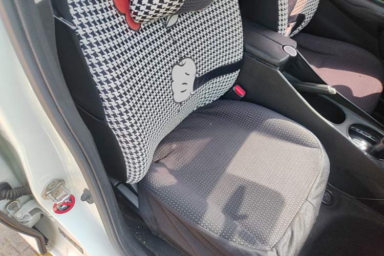 Used Honda Fit 2018 1.5L CVT Comfort Sunroof Version Right Front Seat