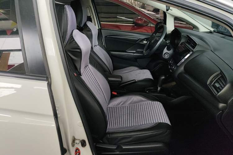 Used Honda Fit 2018 1.5L CVT Comfort Version Right Front Seat