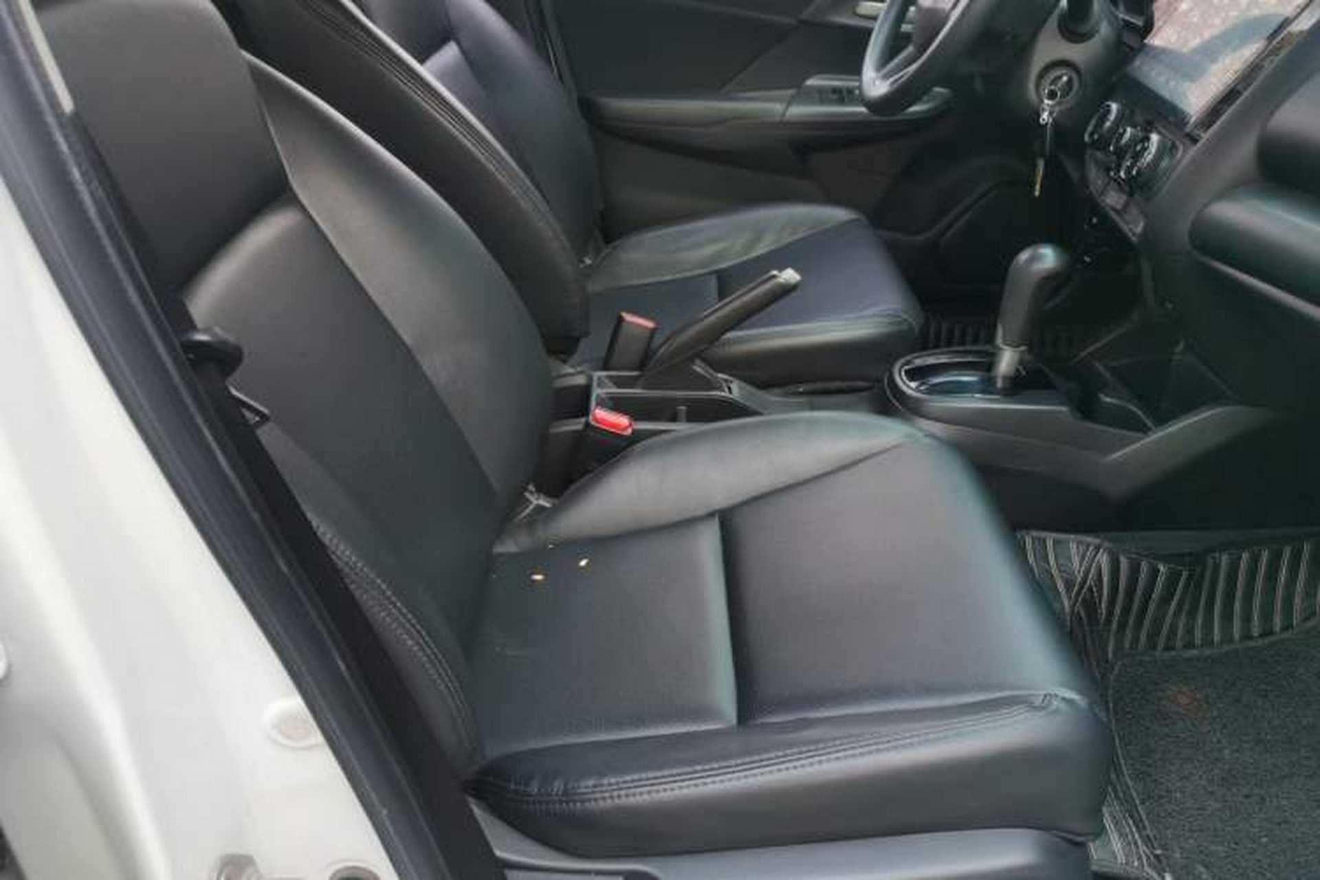Used Honda Fit 2018 1.5L CVT Comfort Version Right Front Seat