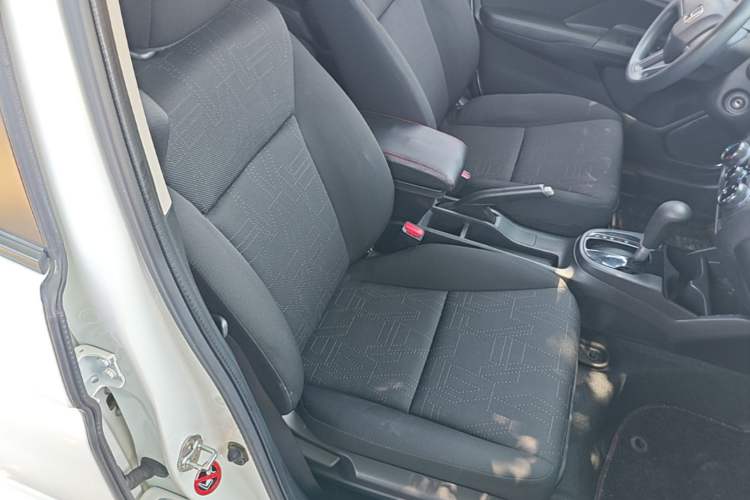 Used Honda Fit 2018 1.5L CVT Comfort Sunroof Version Right Front Seat
