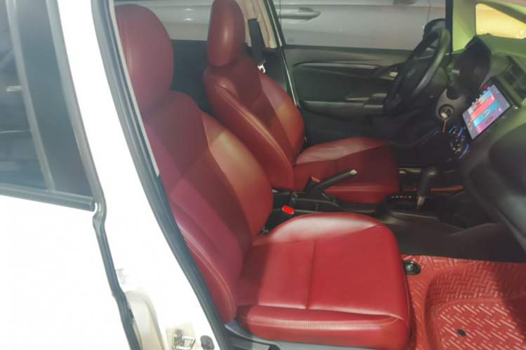 Used Honda Fit 2018 1.5L CVT Comfort Sunroof Version Right Front Seat