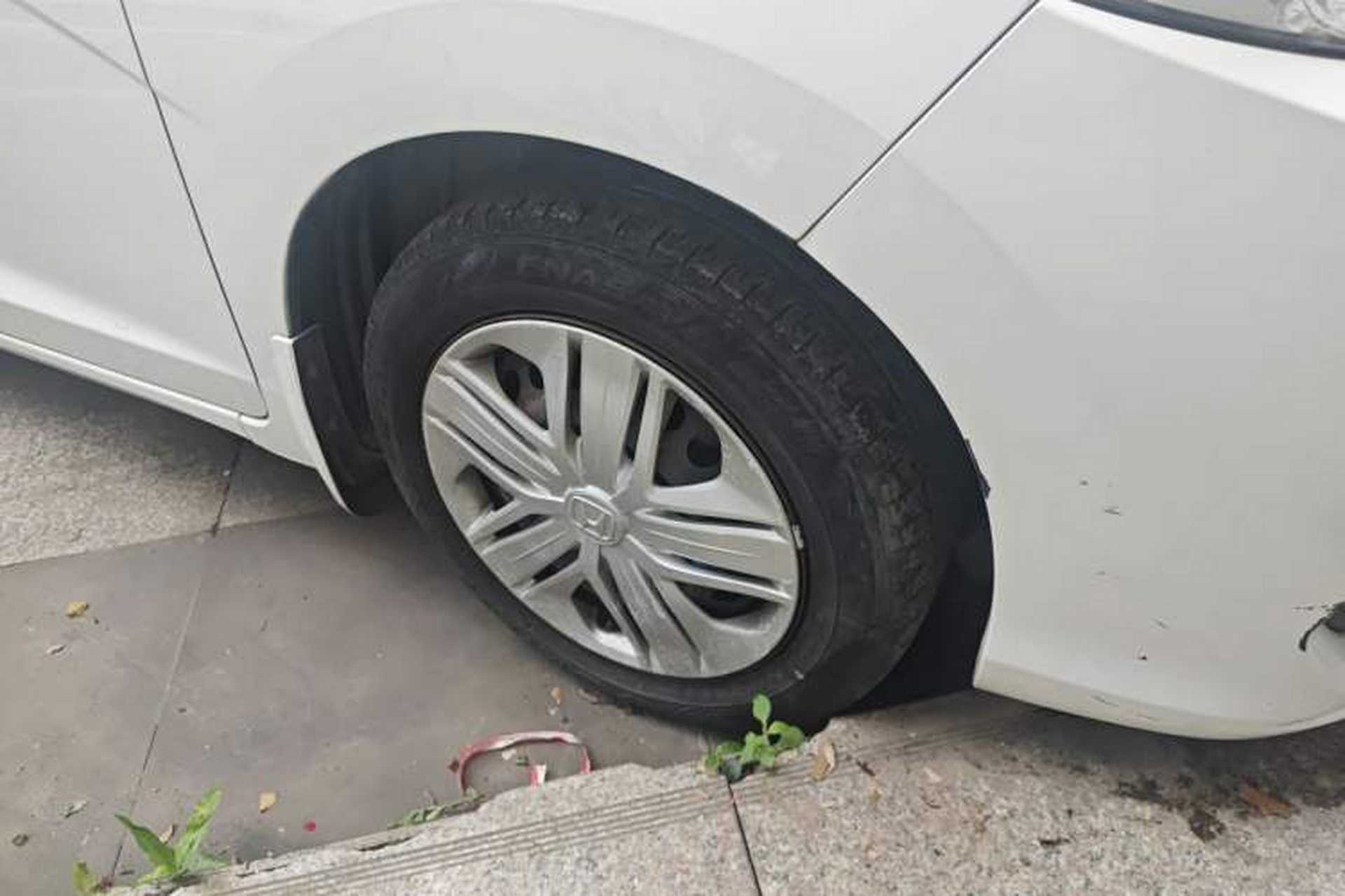 Used Honda Fit 2018 1.5L CVT Comfort Version Right Front Wheel Hub