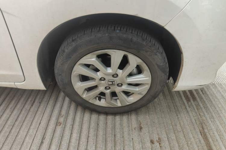 Used Honda Fit 2018 1.5L CVT Comfort Sunroof Version Right Front Wheel Hub