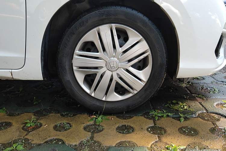 Used Honda Fit 2018 1.5L CVT Comfort Version Right Front Wheel Hub