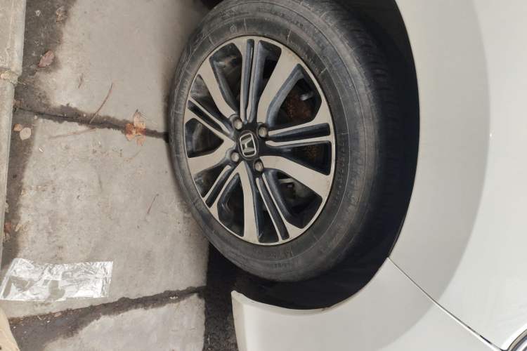 Used Honda Fit 2018 1.5L Manual Comfort Version Right Front Wheel Hub