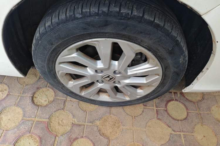 Used Honda Fit 2018 1.5L CVT Comfort Sunroof Version Right Front Wheel Hub
