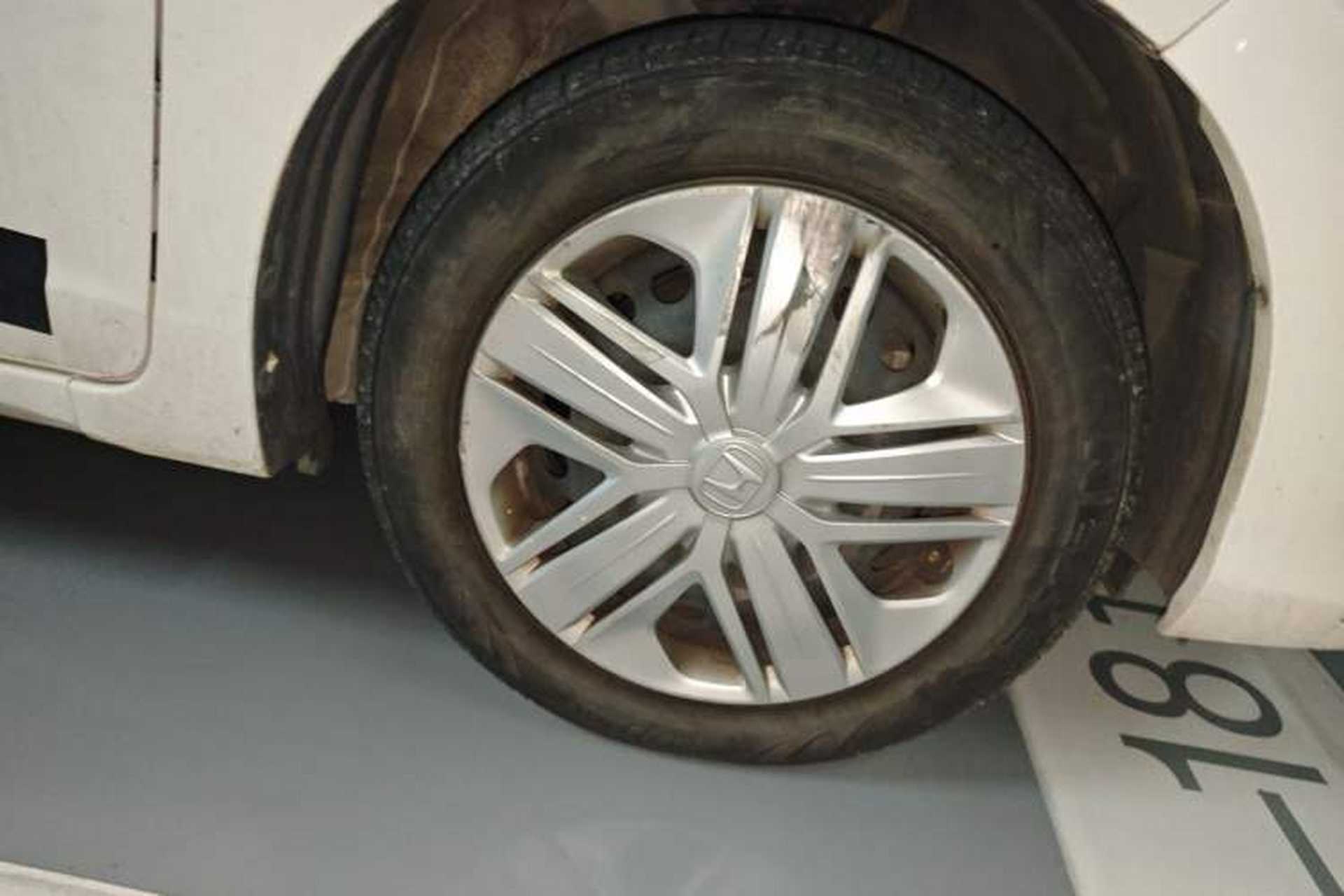 Used Honda Fit 2018 1.5L CVT Comfort Version Right Front Wheel Hub