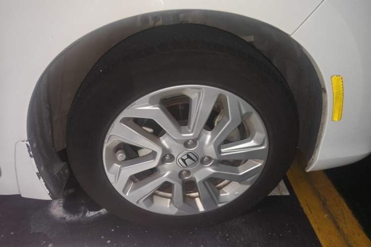 Used Honda Fit 2018 1.5L CVT Comfort Sunroof Version Right Front Wheel Hub