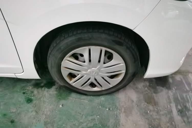Used Honda Fit 2018 1.5L CVT Comfort Version Right Front Wheel Hub