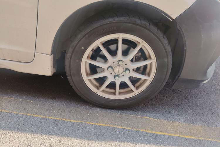 Used Honda Fit 2018 1.5L Manual Comfort Version Right Front Wheel Hub