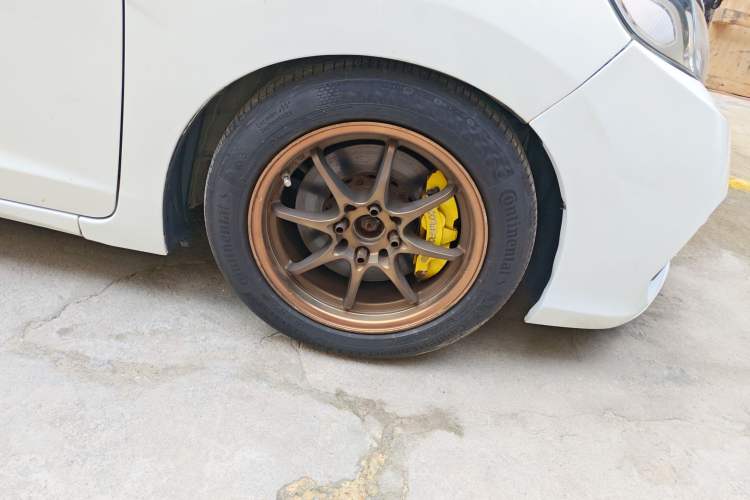 Used Honda Fit 2018 1.5L Manual Comfort Version Right Front Wheel Hub