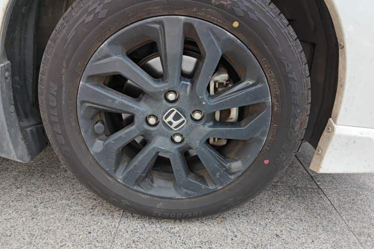 Used Honda Fit 2018 1.5L CVT Trendy Run+ Edition Right Front Wheel Hub