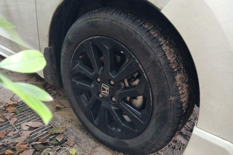 Used Honda Fit 2018 1.5L CVT Trendy Sports Edition Right Front Wheel Hub