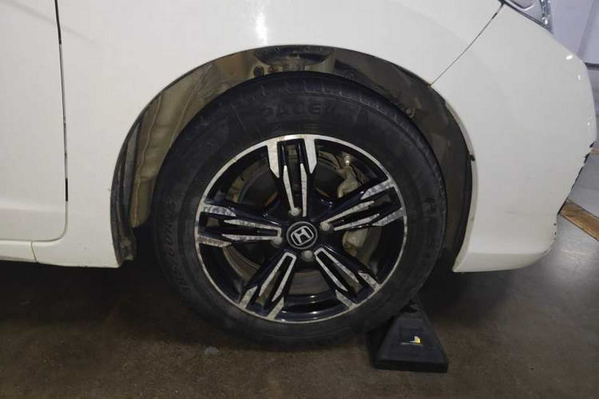 Used Honda Fit 2018 1.5L CVT Comfort Version Right Front Wheel Hub