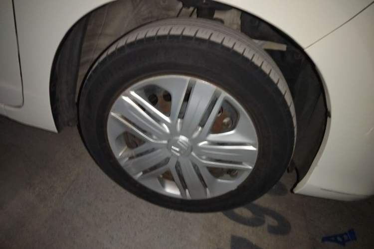 Used Honda Fit 2018 1.5L CVT Comfort Version Right Front Wheel Hub