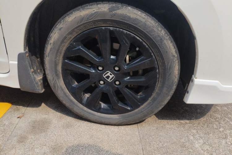 Used Honda Fit 2018 1.5L CVT Trendy Sports Edition Right Front Wheel Hub