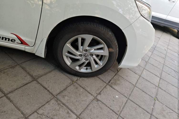 Used Honda Fit 2018 1.5L CVT Comfort Version Right Front Wheel Hub