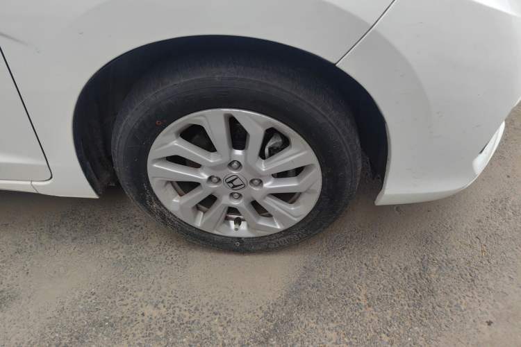 Used Honda Fit 2018 1.5L CVT Comfort Sunroof Version Right Front Wheel Hub
