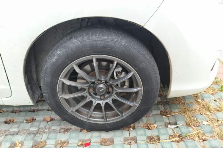 Used Honda Fit 2018 1.5L CVT Comfort Sunroof Version Right Front Wheel Hub