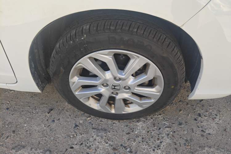 Used Honda Fit 2018 1.5L CVT Comfort Sunroof Version Right Front Wheel Hub