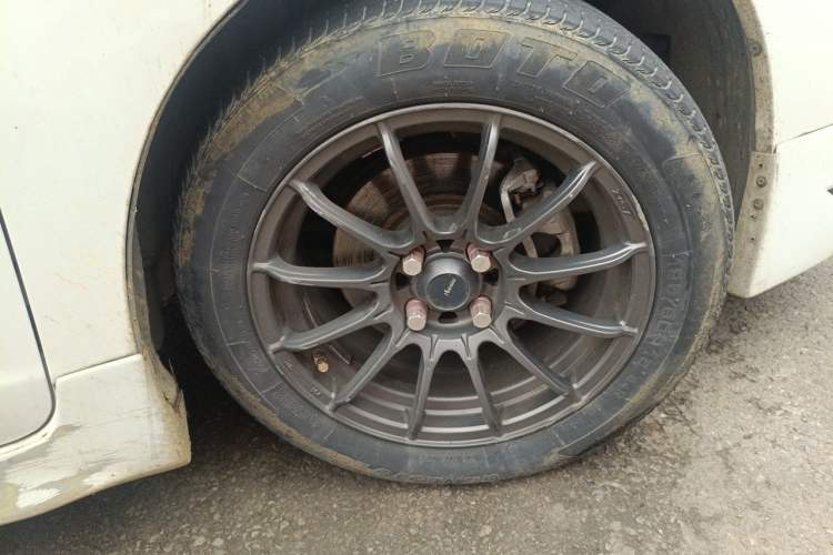 Used Honda Fit 2018 1.5L CVT Comfort Version Right Front Wheel Hub