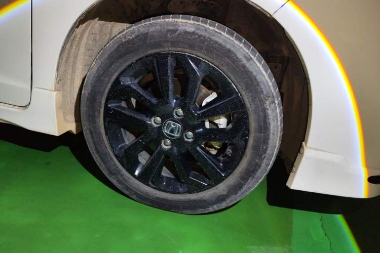 Used Honda Fit 2018 1.5L CVT Trendy Sports Edition Right Front Wheel Hub