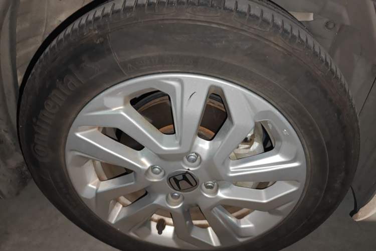 Used Honda Fit 2018 1.5L CVT Comfort Sunroof Version Right Front Wheel Hub