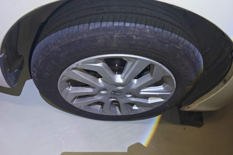 Used Honda Fit 2018 1.5L CVT Comfort Sunroof Version Right Front Wheel Hub