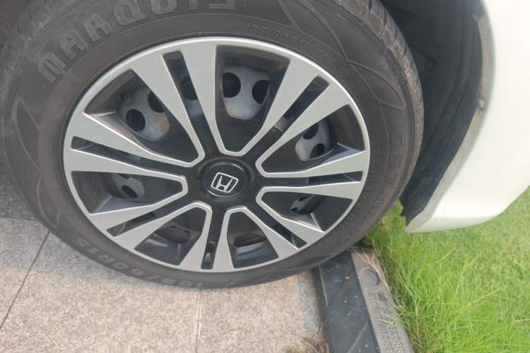 Used Honda Fit 2018 1.5L CVT Comfort Version Right Front Wheel Hub