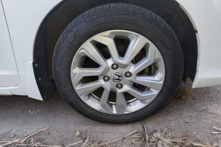 Used Honda Fit 2018 1.5L CVT Comfort Sunroof Version Right Front Wheel Hub