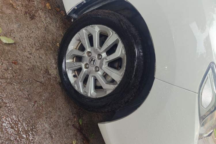 Used Honda Fit 2018 1.5L CVT Comfort Sunroof Version Right Front Wheel Hub