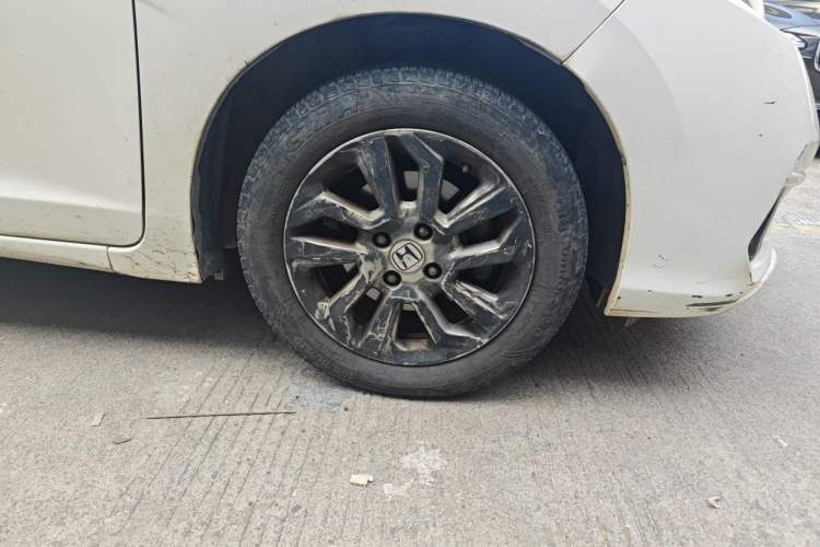 Used Honda Fit 2018 1.5L CVT Comfort Sunroof Version Right Front Wheel Hub